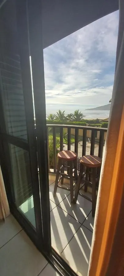 Pousada Olhos Verdes Bombinhas Han/Misafirhane