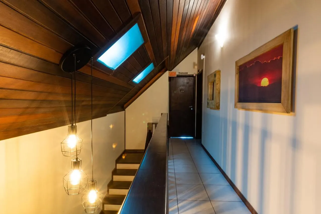 Olhos Verdes Guest House 邦比尼亚斯 宾馆