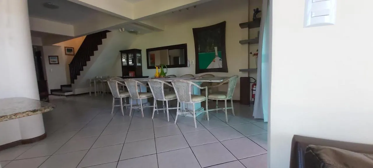 Pousada Olhos Verdes Bombinhas Värdshus
